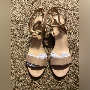 3/$20 | BOOHOO.COM | BLOCK HEELS